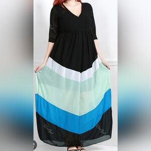 Quarter Sleeve Colorblock Maxi Dress